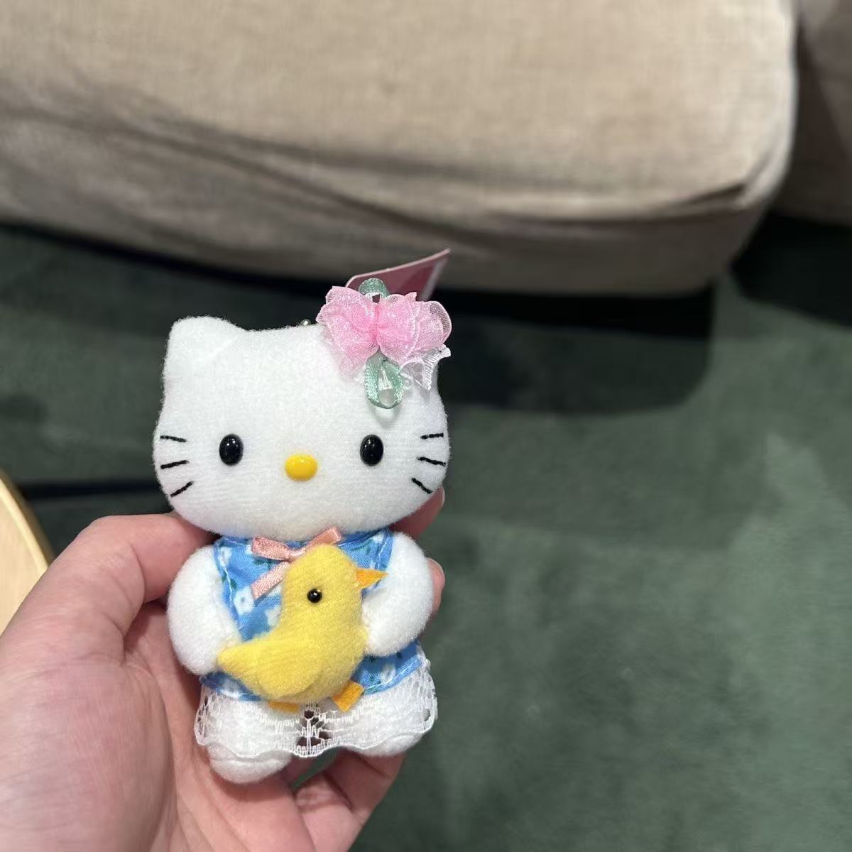 Pelúcia Hello Kitty Abraça-Pat - Good Floral & Wedding Decor Supply avaliação e preço